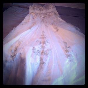 Size 14 David's Bridal wedding dress